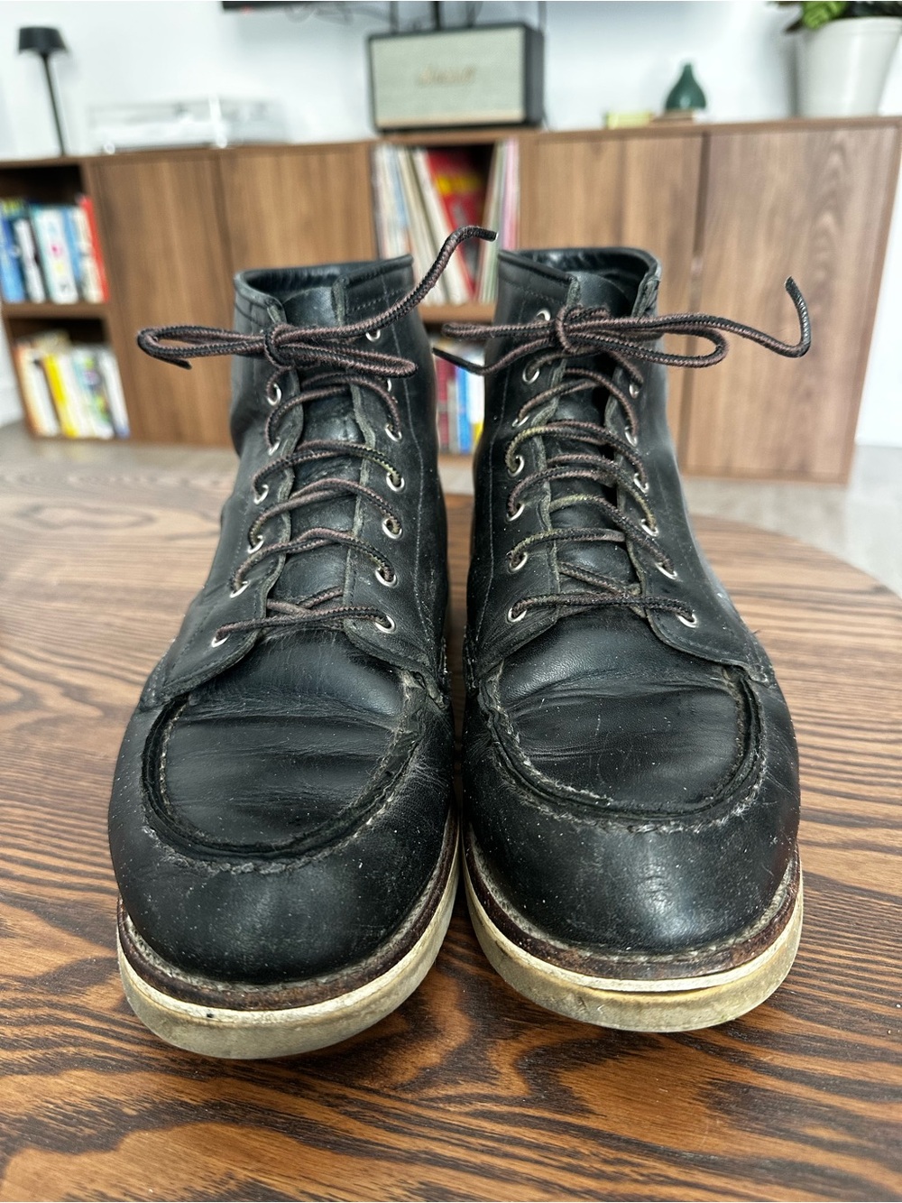 Women’s Black Leather Heritage Mocc toe